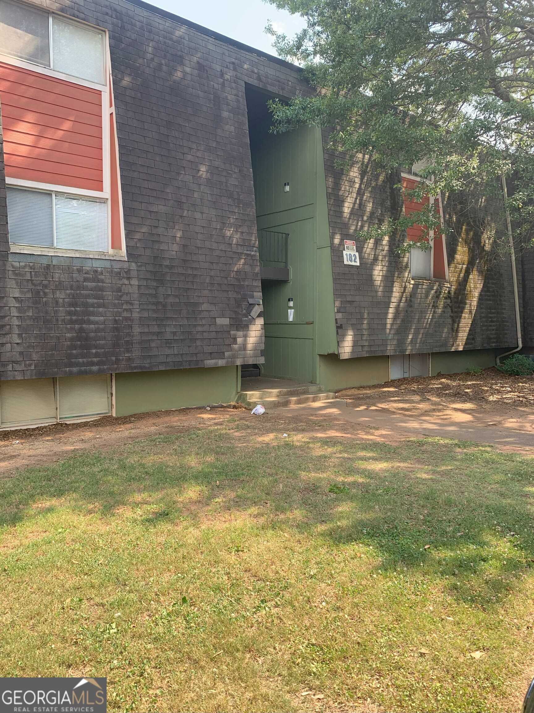 photo 1: 182 Viking Court Unit 3, Athens GA 30605