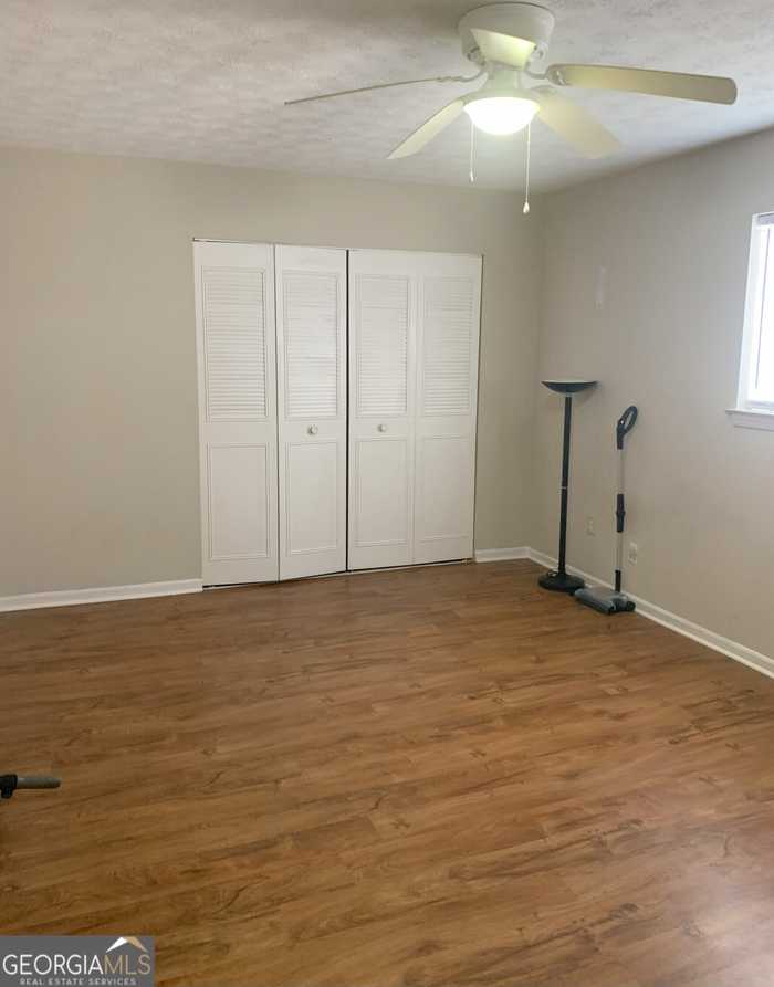 photo 2: 182 Viking Court Unit 3, Athens GA 30605