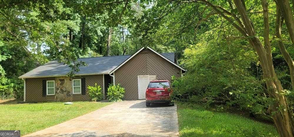 photo 1: 5117 Panola Valley Drive, Lithonia GA 30038