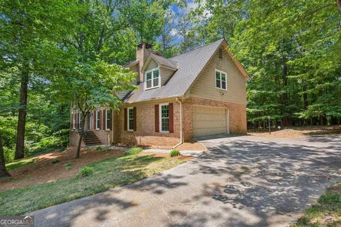 photo 2: 5663 Bloomingdale Court, Peachtree Corners GA 30092