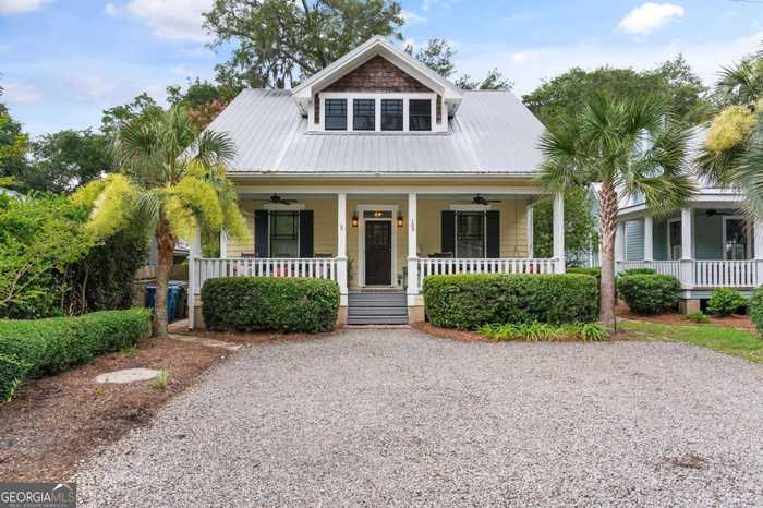 photo 1: 109 Circle Drive, St. Simons GA 31522