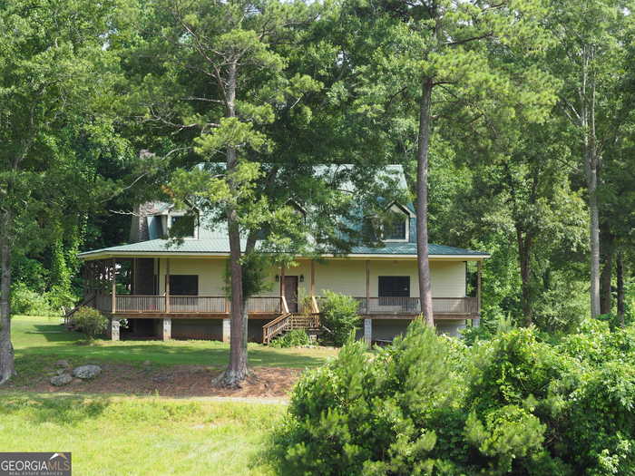 photo 2: 6883 Rock Mills Road, Franklin GA 30217