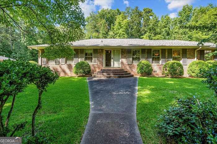 photo 1: 175 Rollingwood Drive, Athens GA 30605