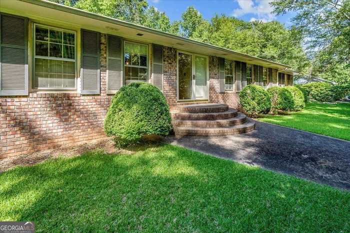 photo 2: 175 Rollingwood Drive, Athens GA 30605