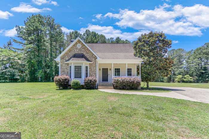 photo 1: 39 Pine Forest Drive, Winterville GA 30683