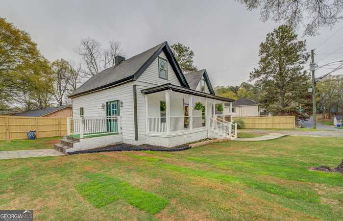 photo 2: 409 Pine Park Street, Monroe GA 30655