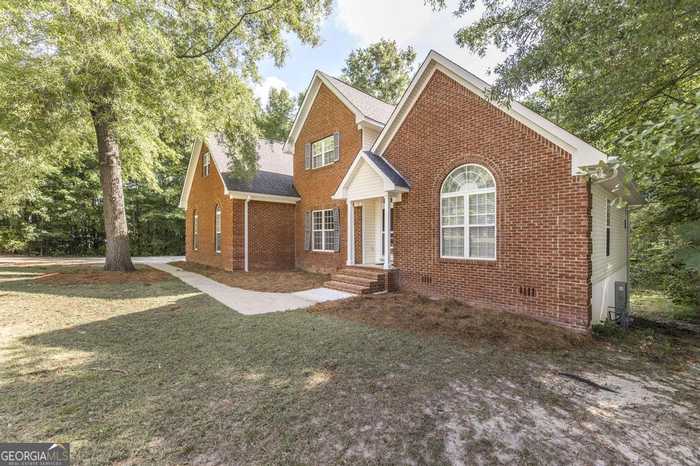 photo 1: 224 Kimmeridge Drive, Macon GA 31220