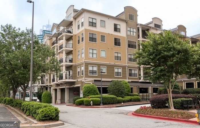 photo 1: 799 Hammond Drive Unit 228, Sandy Springs GA 30328