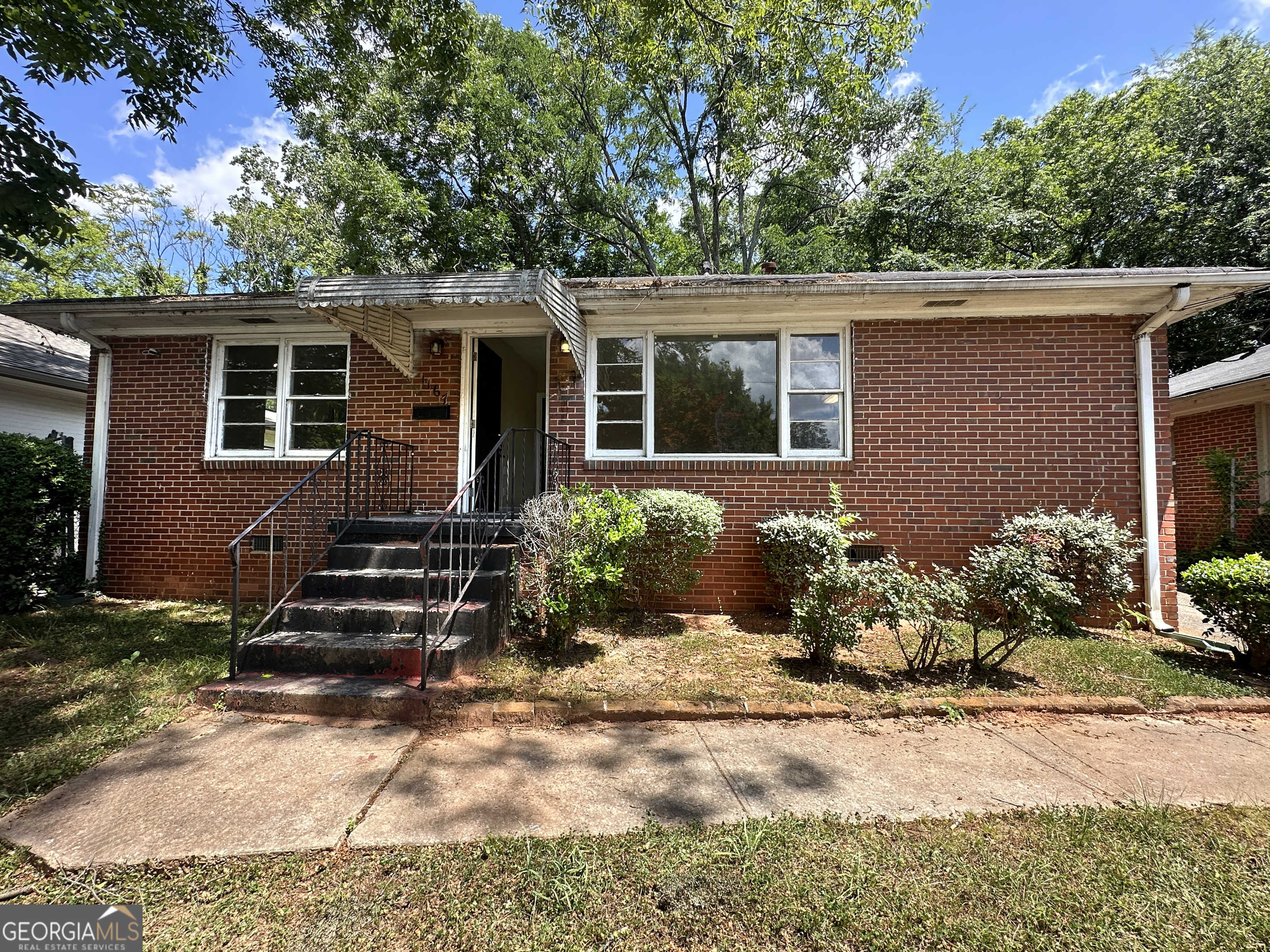 photo 1: 1167 Westview Drive, Atlanta GA 30310