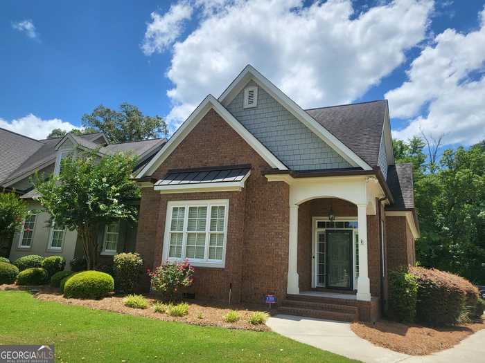 photo 1: 423 Leamington Lane, Macon GA 31220