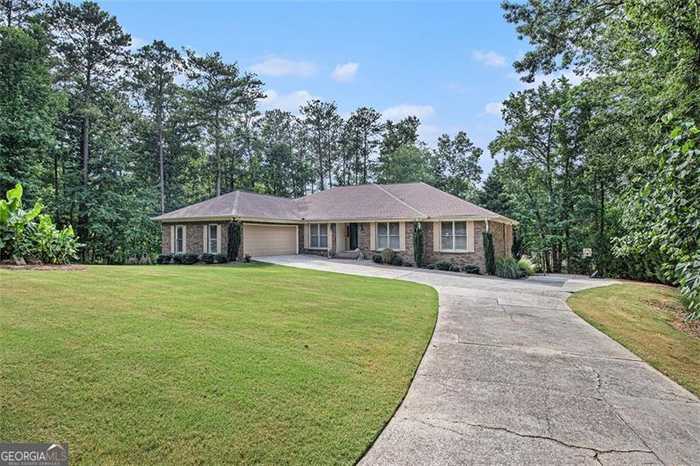 photo 1: 3207 GREENHILL Drive, Villa Rica GA 30180