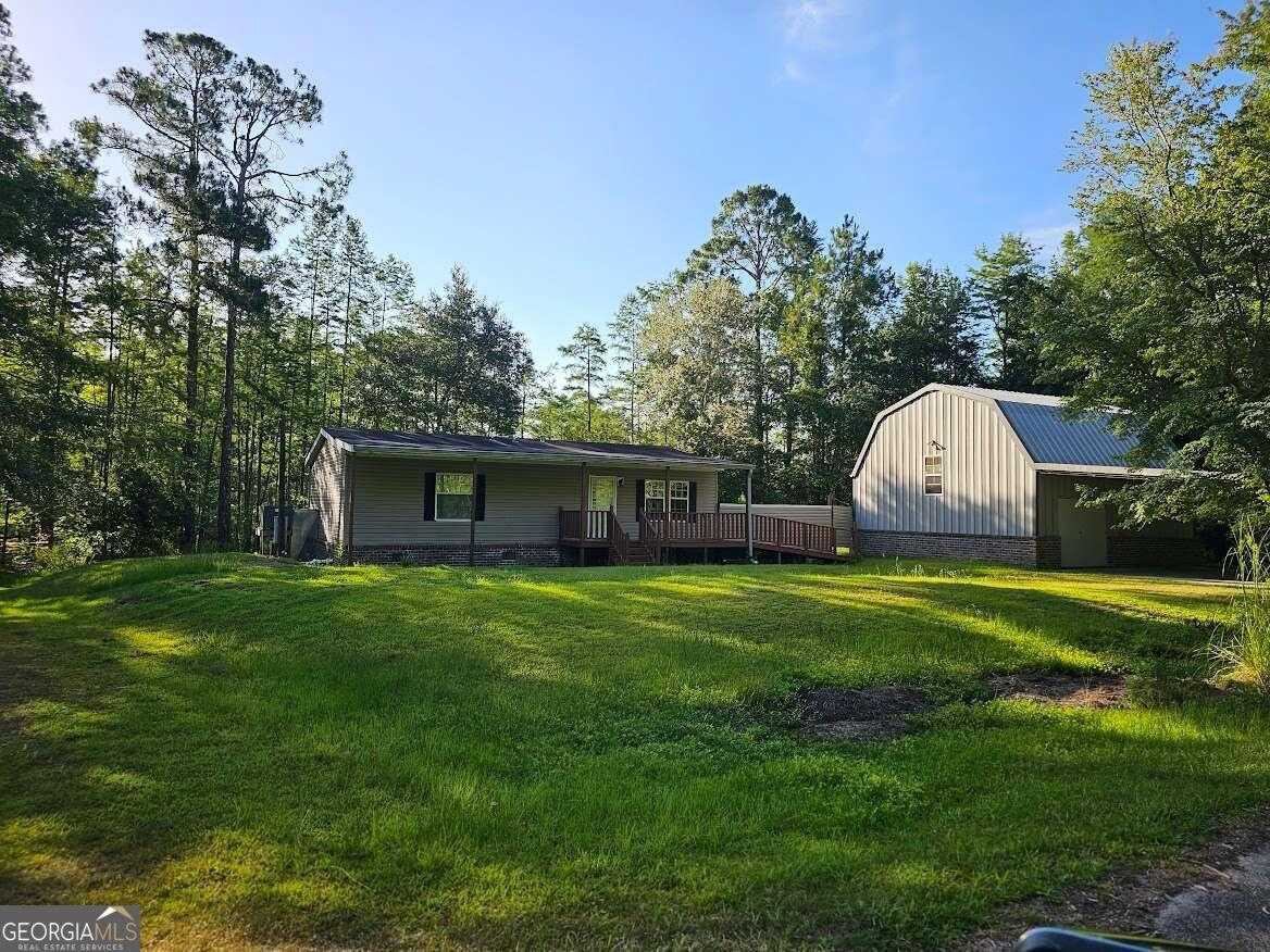 photo 1: 152 Brenda Road, Twin City GA 30471