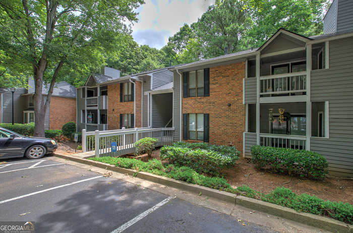 photo 2: 303 Warm Springs Circle, Roswell GA 30075