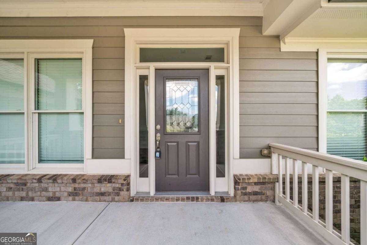 photo 2: 7503 Brookstone Circle, Flowery Branch GA 30542