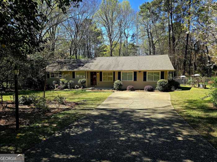 photo 1: 1165 Runnymede Lane, Macon GA 31220