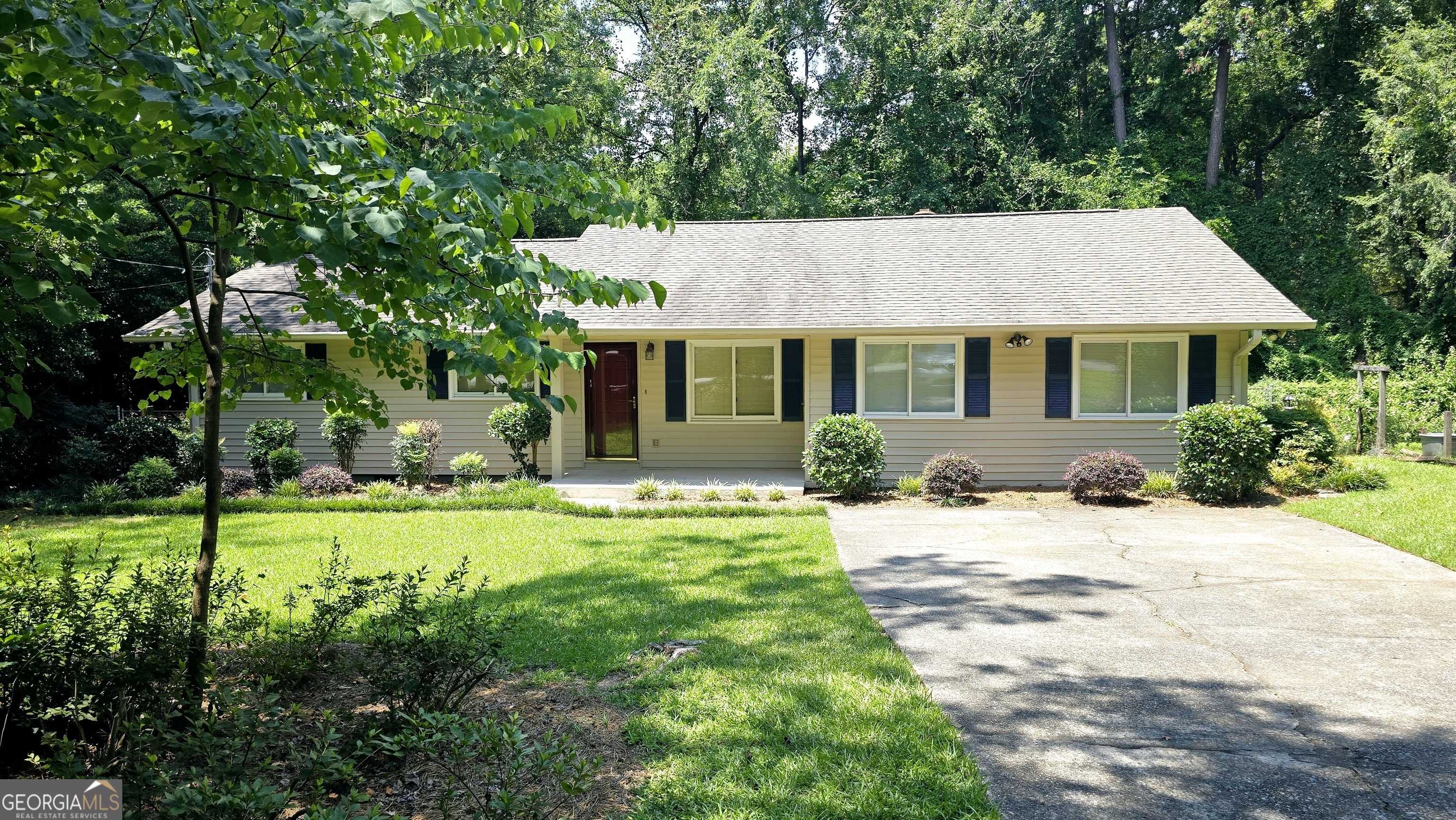 photo 2: 1165 Runnymede Lane, Macon GA 31220