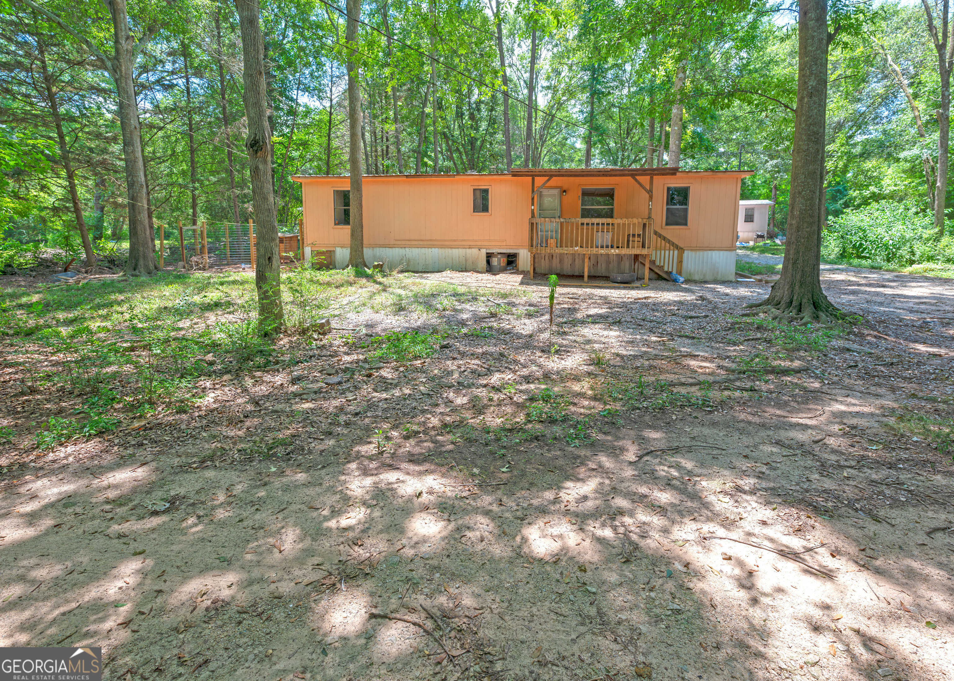 photo 1: 57 Brown Drive, Lavonia GA 30553