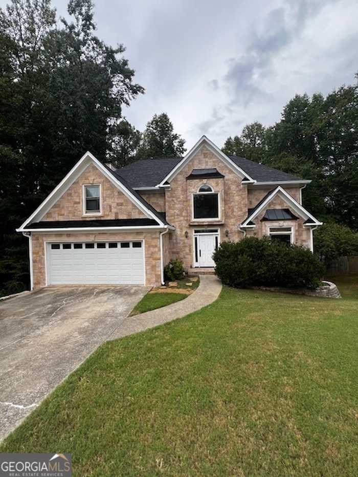 photo 1: 2061 Ursuline Way NW, Acworth GA 30101