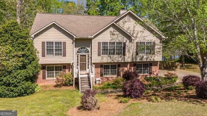 photo 1: 264 Legend Creek Lane, Douglasville GA 30134