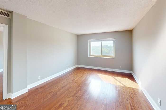 photo 24: 2285 Peachtree Road NE Unit 908, Atlanta GA 30309