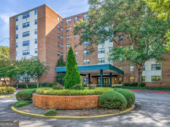 photo 1: 2965 Pharr Court South NW Unit 109, Atlanta GA 30305