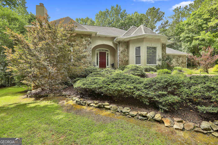 photo 1: 616 Vaughn Road, Newnan GA 30265