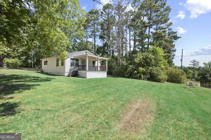 photo 1: 2223 Pine Mountain Road NW, Kennesaw GA 30152