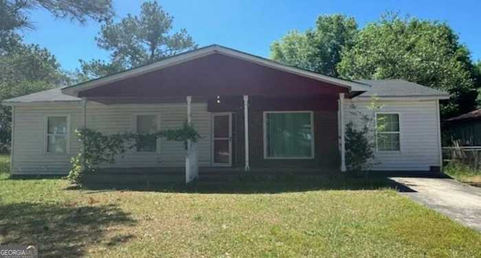 photo 1: 3696 Kings Park Circle, Macon GA 31217