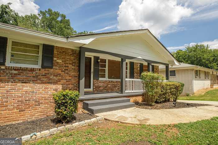 photo 1: 2185 Kilarney, Decatur GA 30032