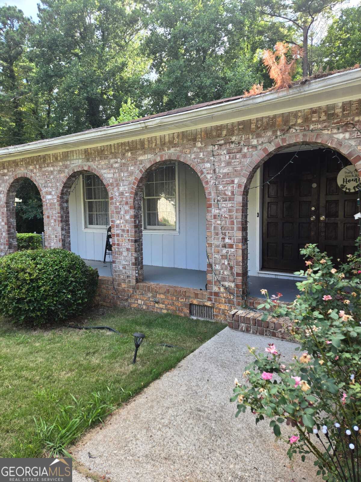 photo 2: 3219 Wintercreeper Drive, Lithonia GA 30038