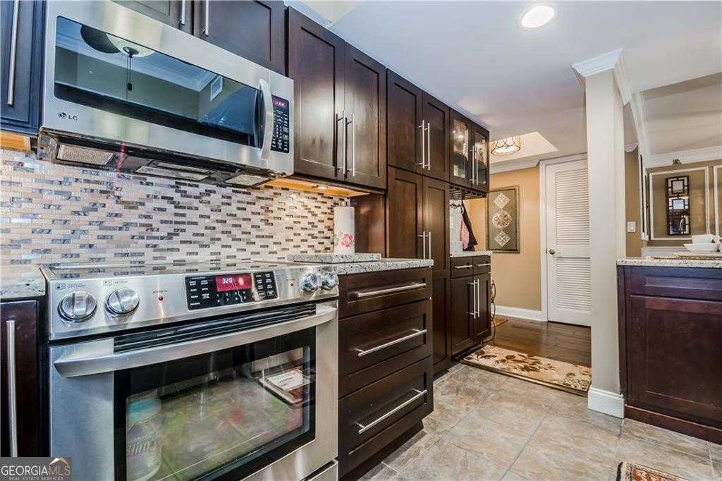 photo 3: 2870 Pharr Court South NW Unit 1205, Atlanta GA 30305