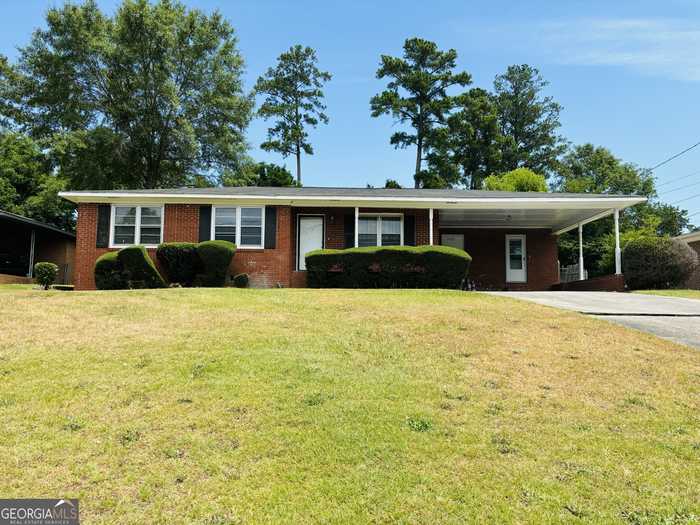 photo 1: 3721 Dreyfus Drive, Macon GA 31204