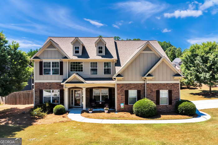 photo 1: 110 Haleys Circle, Woodstock GA 30188