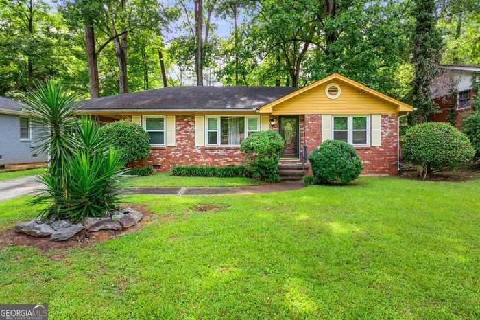 photo 1: 1433 Aniwaka Avenue SW, Atlanta GA 30311