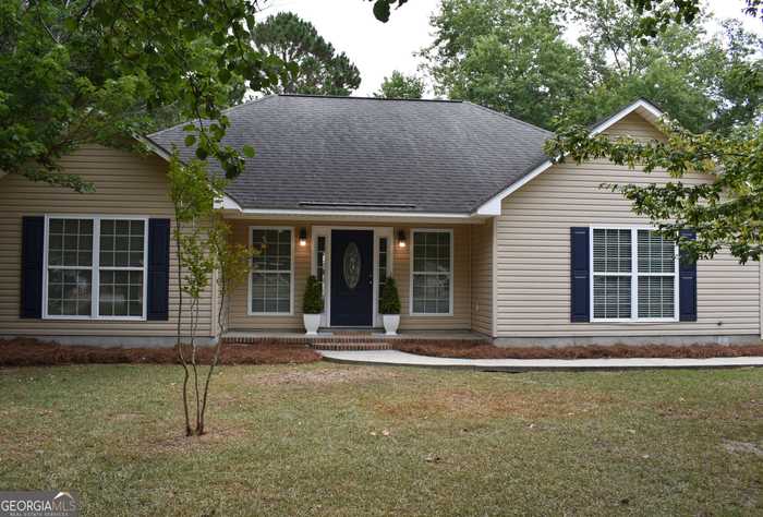 photo 1: 725 S Rountree Street, Metter GA 30439