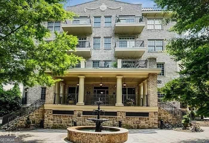 photo 1: 1055 Piedmont Avenue NE Unit UNIT 206, Atlanta GA 30309