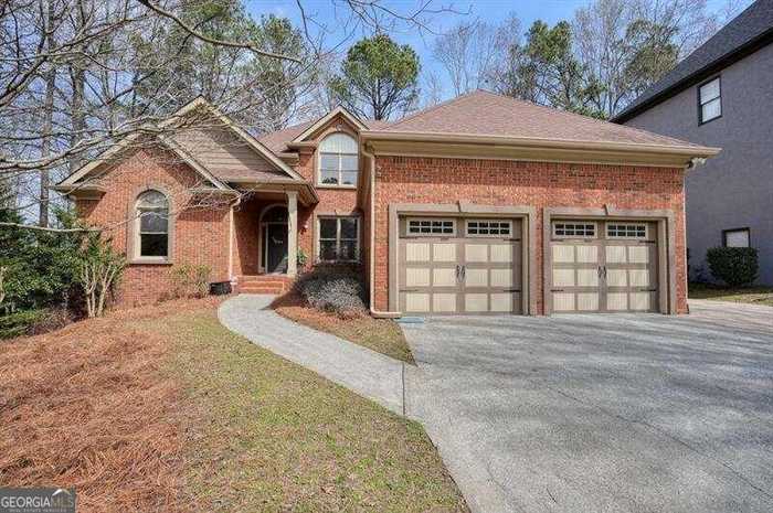 photo 2: 3220 Eagle Watch Drive, Woodstock GA 30189