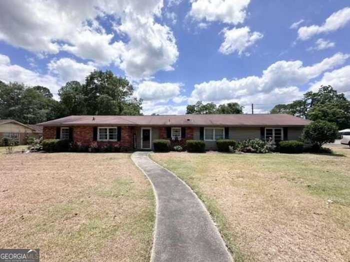 photo 1: 1401 Acton Drive, Vidalia GA 30474