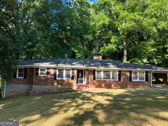 photo 1: 850 Falcon Drive SW, Atlanta GA 30311