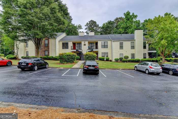 photo 1: 551 Windchase Lane, Stone Mountain GA 30083