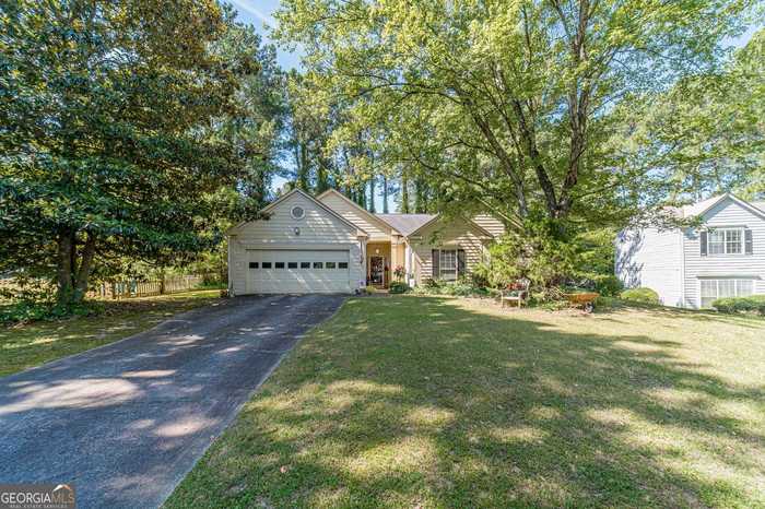 photo 1: 3051 Savannah Bay Court, Snellville GA 30078