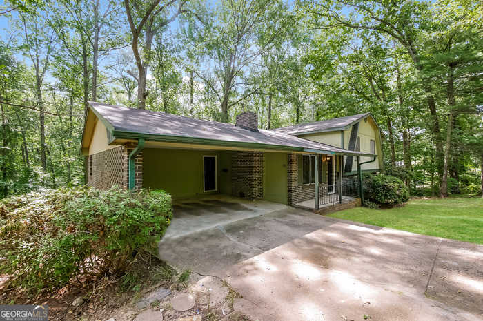 photo 2: 45 Hyde Circle, Newnan GA 30263