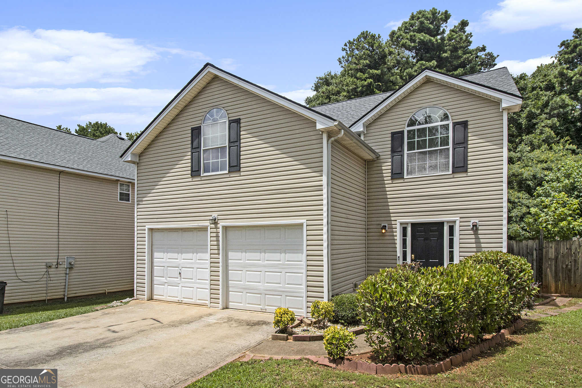 photo 1: 6004 Kahiti Trace, Union City GA 30291