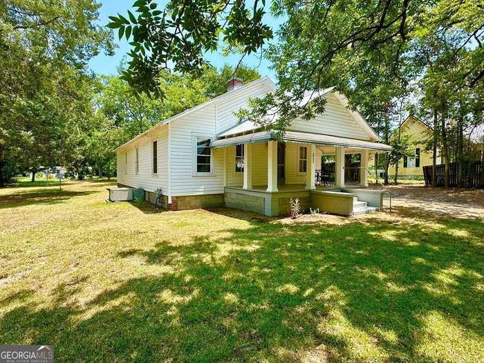 photo 1: 211 N Ash Street, Ocilla GA 31774