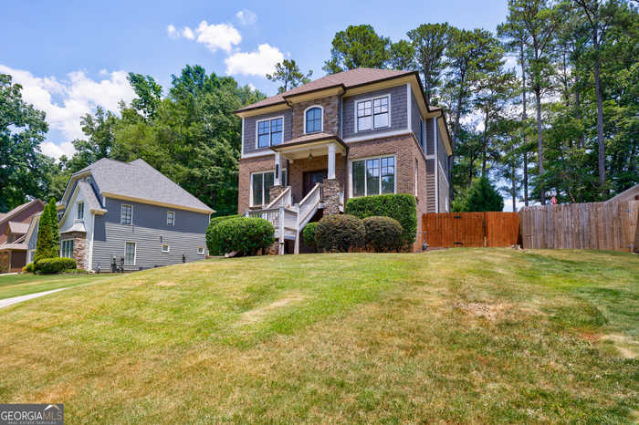 photo 2: 2905 Stonecreek Road SE, Smyrna GA 30080