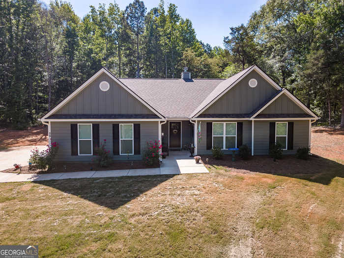 photo 1: 26 London Trail, Winterville GA 30683