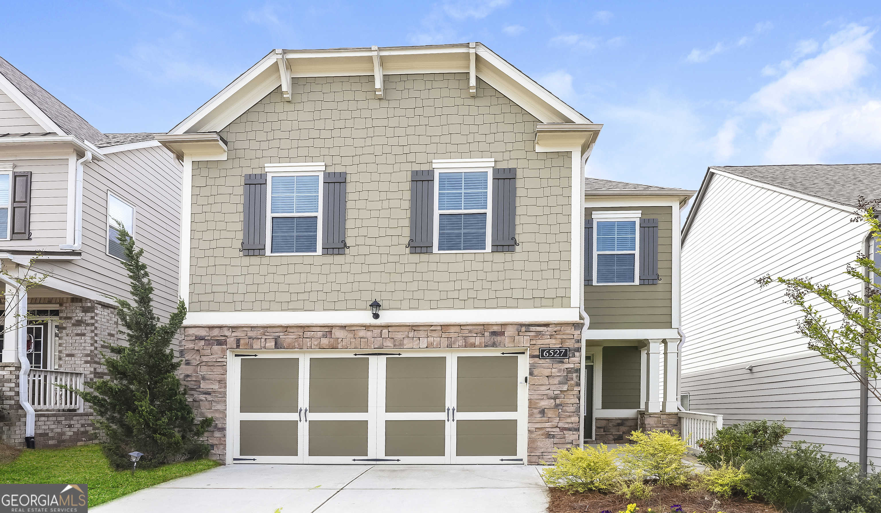 photo 2: 6527 Crosscreek Lane, Flowery Branch GA 30542