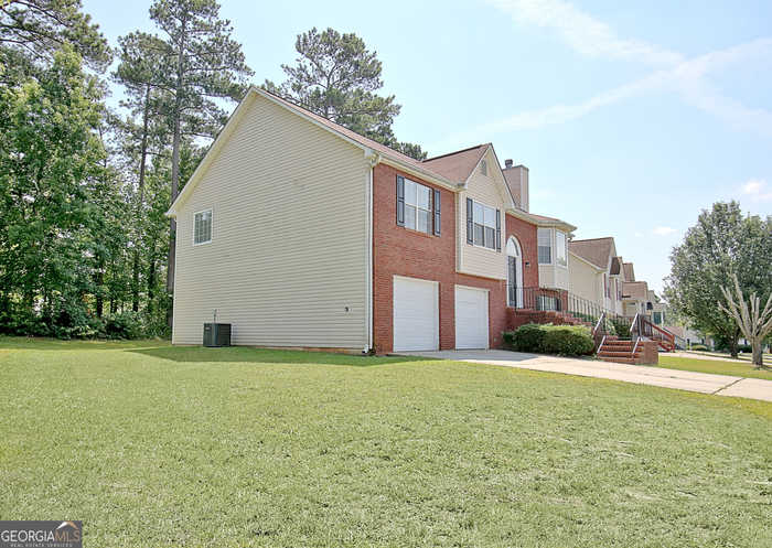 photo 2: 10592 Marigold Court, Hampton GA 30228