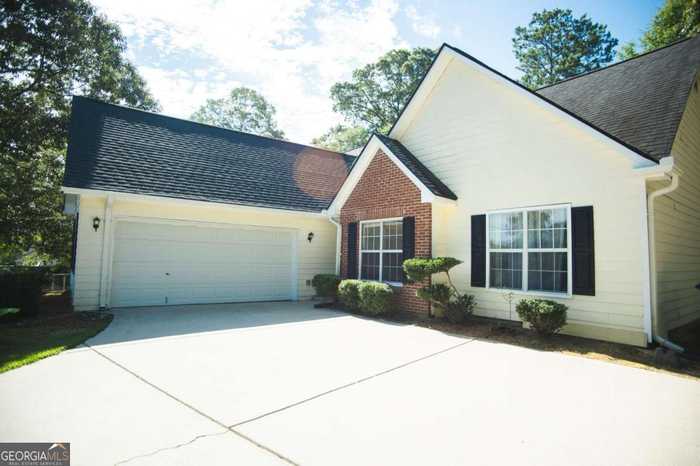 photo 2: 141 Williamsburg Way, Winder GA 30680