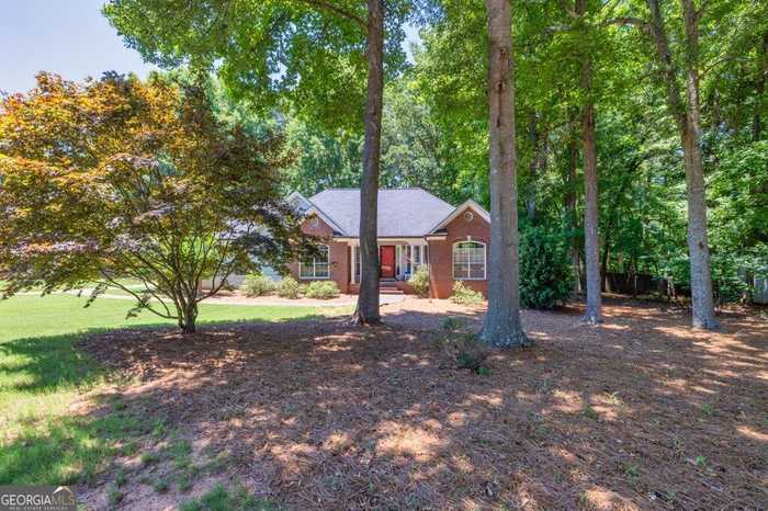 photo 2: 1409 Red Oak Way, Winder GA 30680